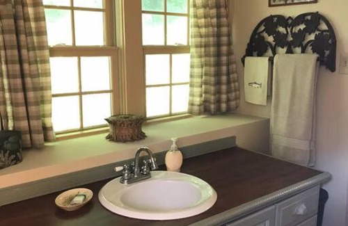 Sharpsburg House | Lock Keepers Cottage on C&O Canal/Potomac River