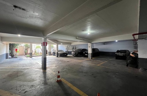 Savassi Apartment | Locking s Funcionários 3