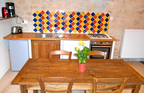 Petit-Palais-et-Cornemps Cottage | Lodging in the heart of the Vineyard