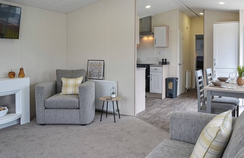 Bridlington Cottage | Lodge 43 Bridlington Holiday Park - UK47517