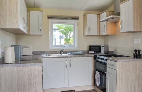 Bridlington Cottage | Lodge 43 Bridlington Holiday Park - UK47517