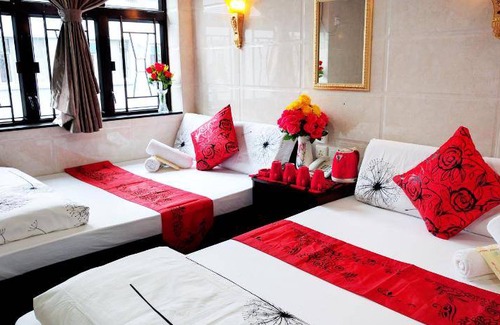 Tsim Sha Tsui Cabin | Lodge ∙ 8 guests