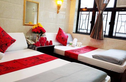 Tsim Sha Tsui Cabin | Lodge ∙ 8 guests