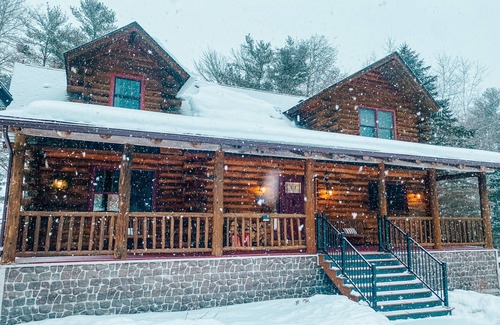 Dresser Cabin | Lodge at Lotus Lake