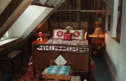 Graniteville-East Barre Bed & Breakfast | Lodge at Millstone Hill