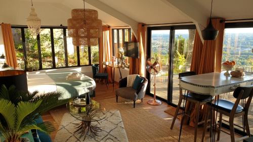 Le Vernet Cabin | lodge-bélvédere sur les hauteurs de vichy