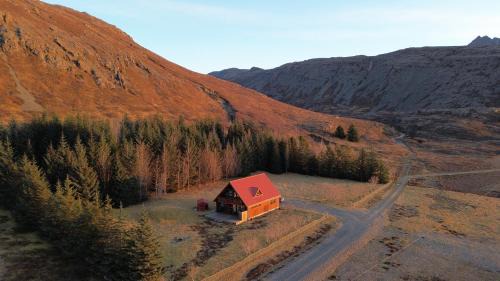 Hornafjörður Ski Chalet | Lodge Borgarbrekka in Lón South East of Iceland - Birta Rentals