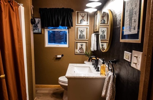 Crivitz Cabin | Lodge with access to Lake Noquebay, UTV/Snowmobile trail access