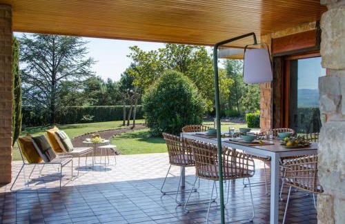 Santpedor Villa | Lodging Apartments Villa el Raco
