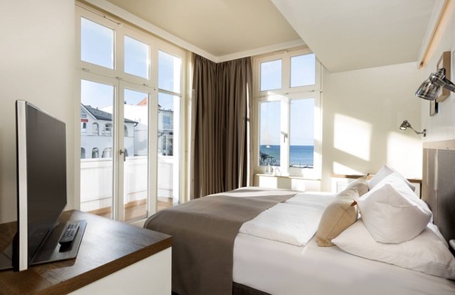 Binz Hotel | LOEV - VELA Hotel