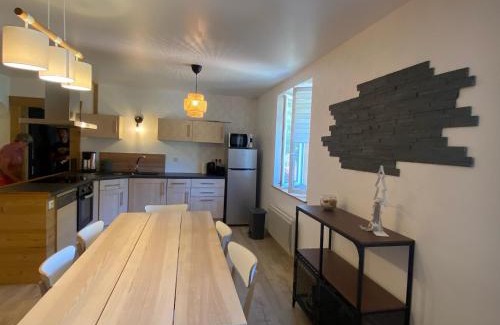 Saint-Maurice-sur-Moselle Apartment | Loft 5 personnes type chalet avec jardin
