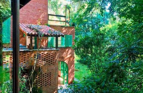 Cotia Ski Chalet | Loft Aconchegante em Meio à Natureza