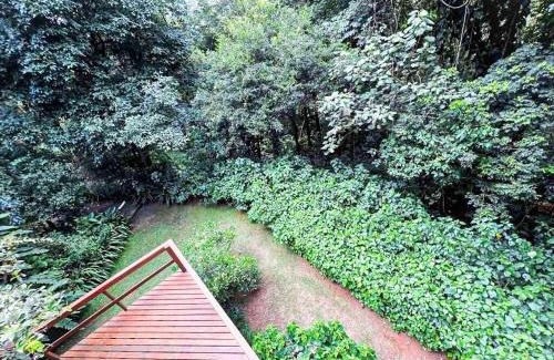 Cotia Ski Chalet | Loft Aconchegante em Meio à Natureza