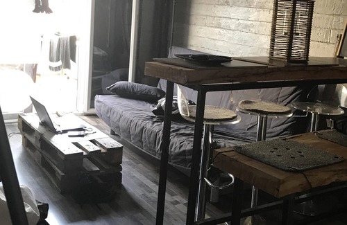 Dafni-Ymittos Apartment | Loft apartment ,heart of Athens