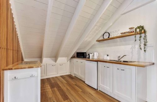 Katoomba Apartment | Loft Apartment in Katoomba sleeps 2