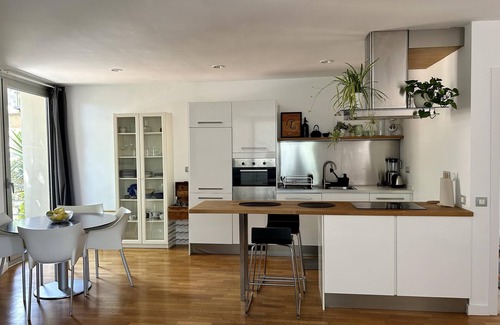 Alella Apartment | Loft Bouquet Alella sea mountain 25min to BCN