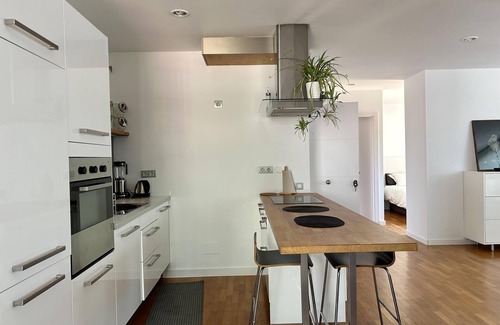 Alella Apartment | Loft Bouquet Alella sea mountain 25min to BCN