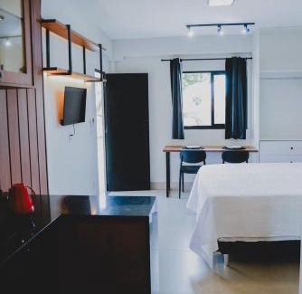 Dom Aquino Apartment | Loft completo e climatizado a 2 minutos do centro