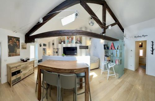 Centro Storico House | Loft con parcheggio privato in Centro - Movie Loft Art
