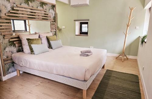 Magnac-sur-Touvre Apartment | Loft de Magnac, spacieux et moderne