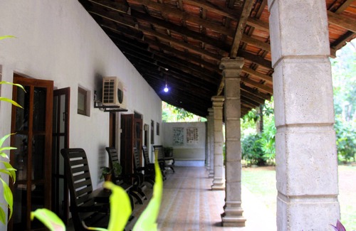 Habarana Cabin | Loft for 4 - Eagles Wing's Guest House