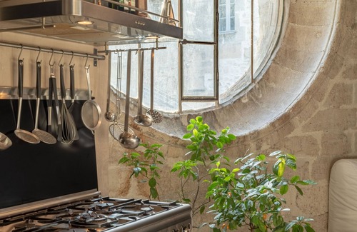 Avignon City Centre Apartment | Loft in a 13th-century church in the heart of Avignon