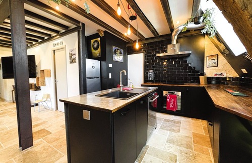 Bourges Apartment | Loft in the Heart of Palais Jacques Cœur