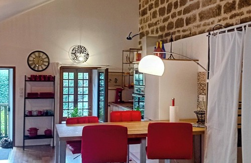 Locronan House | LOFT Locronan 1624 renovated in 2021 in France's second most beautiful village.