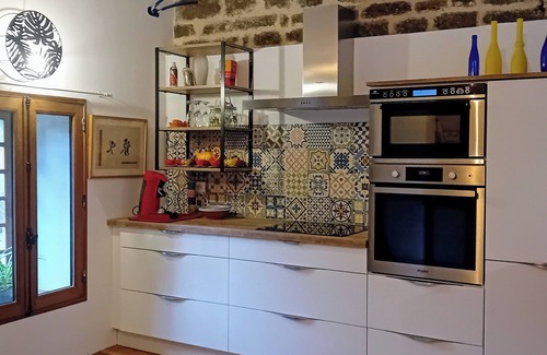 Locronan House | LOFT Locronan 1624 renovated in 2021 in France's second most beautiful village.