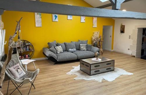 Saint-Max Apartment | Loft Lumineux, Échappez à l'ordinaire proche Nancy