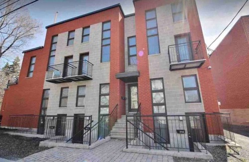 Bellerive Apartment | Loft near Olympic Park + Free Parking & EV Charger
