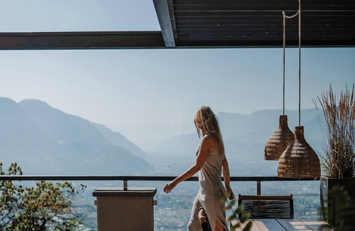 Tirolo Apartment | Loft Oberhalb von Meran mit Aussichtsterrasse
