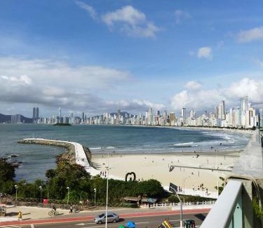 Pioneiros Apartment | LOFT Prédio frente MAR Garagem Piscina Academia Portaria 24 h