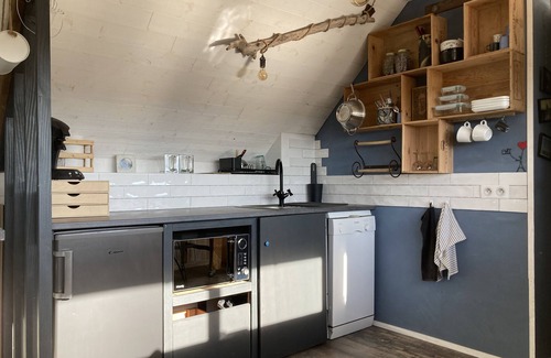 Saint-Cernin-de-Larche Apartment | Loft south for 2 to 7 people, kitchenette. Access to the hostel's common areas.