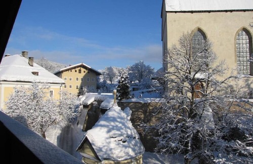 Kitzbuehel Apartment | LOFT, WITH BEAUTIFUL VIEW, A FEW STEPS FROM THE SKI SLOPES IN THE ANCIENT HEART OF KITZBÜHEL.