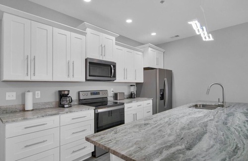 Port Huron Apartment | Lofty Riverview Retreat - Great views & downtown!