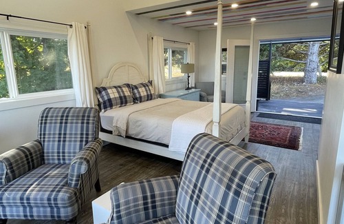 Salt Spring Island Apartment | Lofty View Retreat