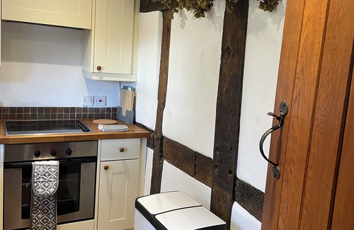 Whitbourne Cottage | Log-Burner and Beamed Ceilings! Whitbourne Hall and Crumplebury wedding venue