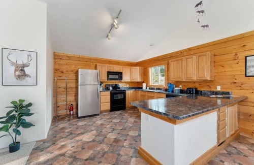 Saint Mary's House | Log Cabin at St Mary's with Incredible Views