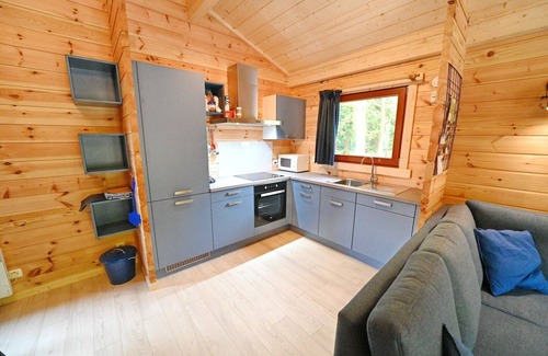Oignies-en-Thierache House | Log Cabin in Oignies with Barbecue