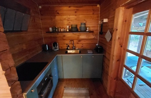 Hallaryd Cabin | Log cabin for 4 + 2 people, 80m2 in the middle of the forest between 2 lakes