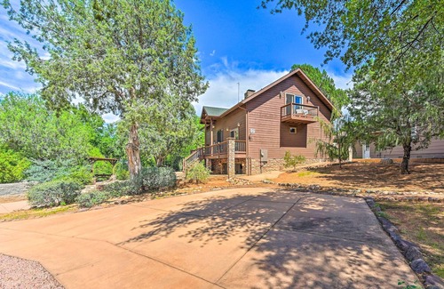 Payson Cottage | Log Cabin in Payson w/Deck, Mtn & Creek Views