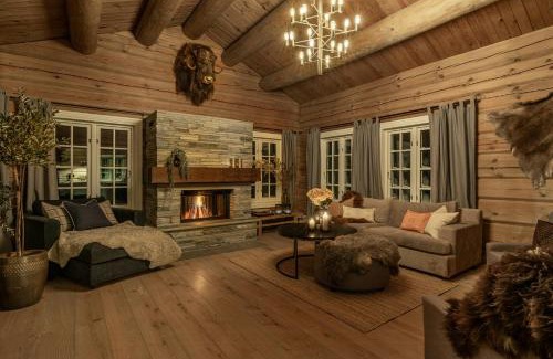 Veggli House | Log Cabin Near Historic Senhovd