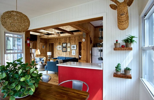 Holmes Cabin | Log Cabin On A Lake With Private Dock & Beach! One Hour from NYC! No Pet Fees!