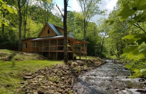 Stanardsville House | Log Cabin on the River