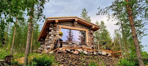 Rovaniemi House | Log Cabin with Private Sauna by Invisible Forest Lodge