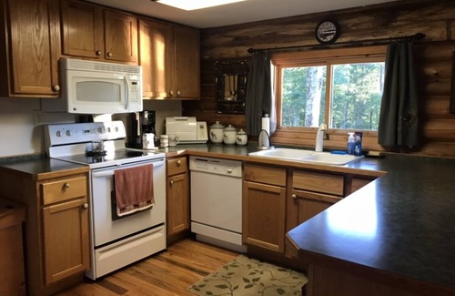 Minong Cabin | Log Home on Leader Lake- Quiet and Beautiful Sand Bottom Lake, Swim Fish Paddle