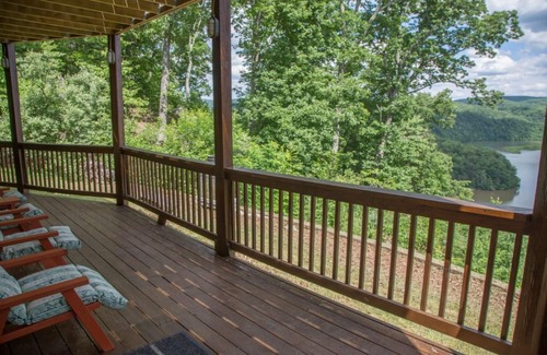 Draper House | Log Home w/Incredible View of Claytor Lake 4BS8 - In the Clouds