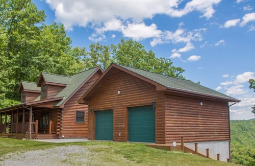 Draper House | Log Home w/Incredible View of Claytor Lake 4BS8 - In the Clouds