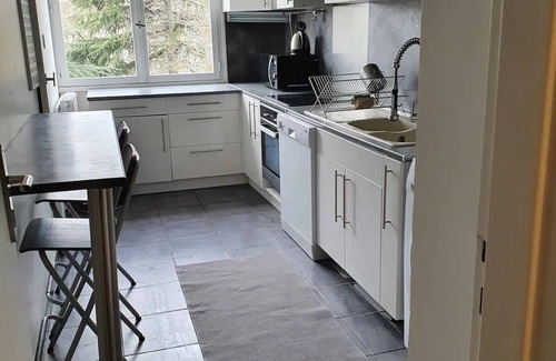 Mousseau Apartment | Logement 5 Chambres à 15min de la Gare D'évry-courcouronnes